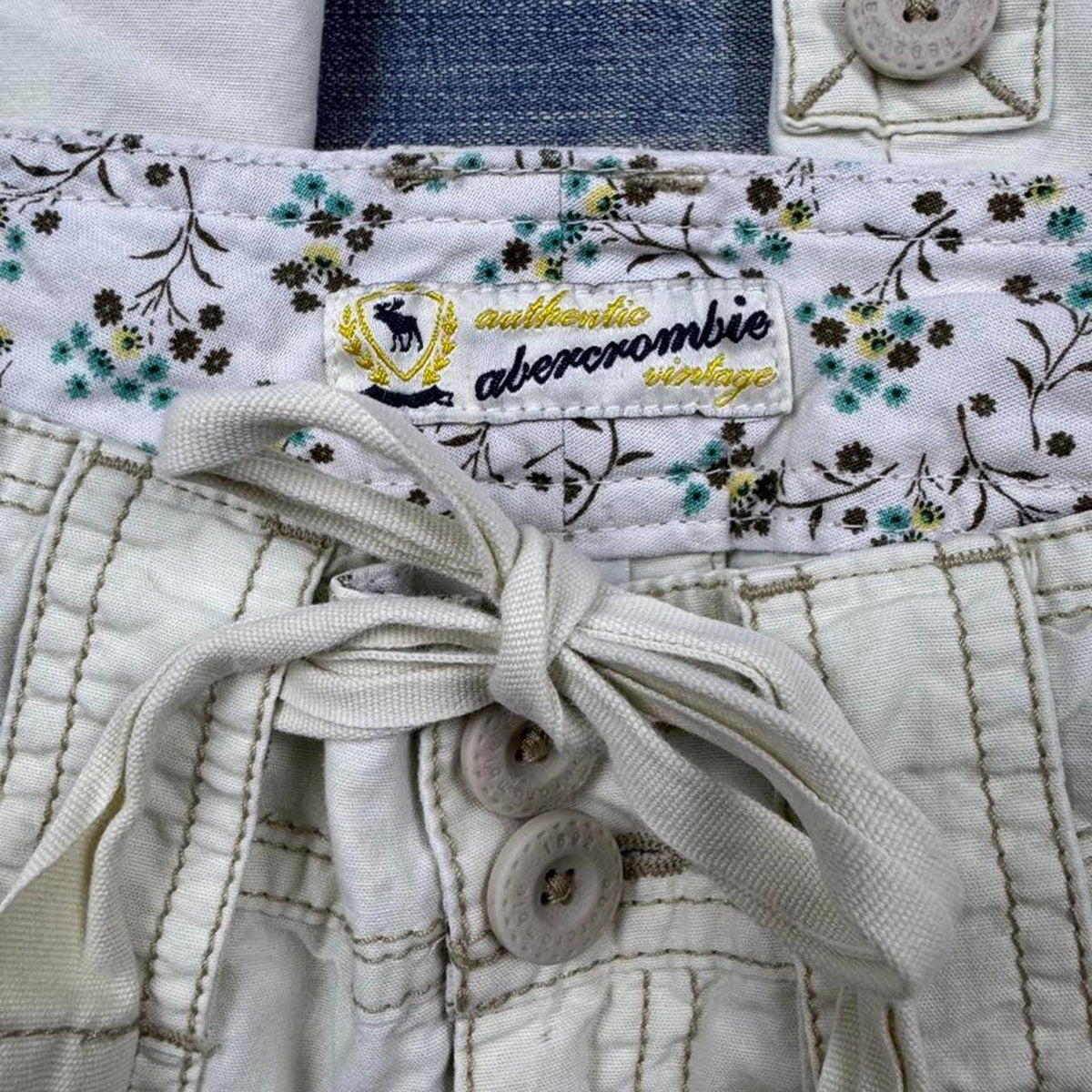 Insane Vintage 2000’s Abercrombie Cargo Pants